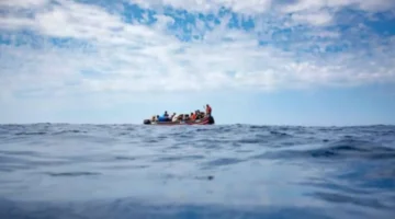 كارثة بحرية.. عاصفة «هاري» تغرق عشرات القوارب قبالة تونس